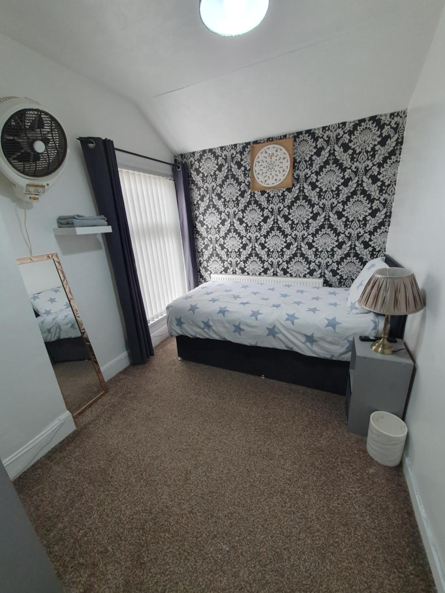 Private Room In Κάρντιφ Εξωτερικό φωτογραφία